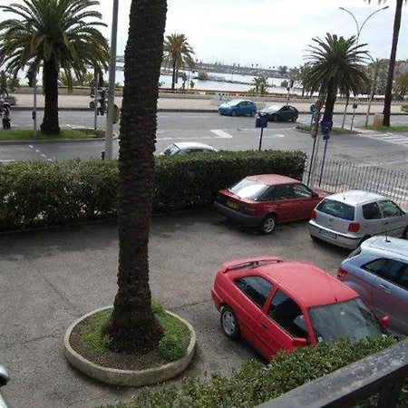 2p Avec Terrasse, Garage Prive, Proche Centre Et Plages De - Fr-1-196-210 Apartmán