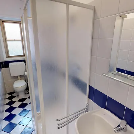 2p Calme Avec Terrasse Et Garage Prive A - Fr-1-196-210 アパート *