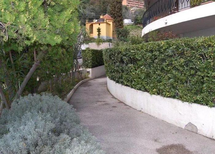 Apartament 2p Calme Avec Terrasse Et Garage Prive A - Fr-1-196-210 Mentona